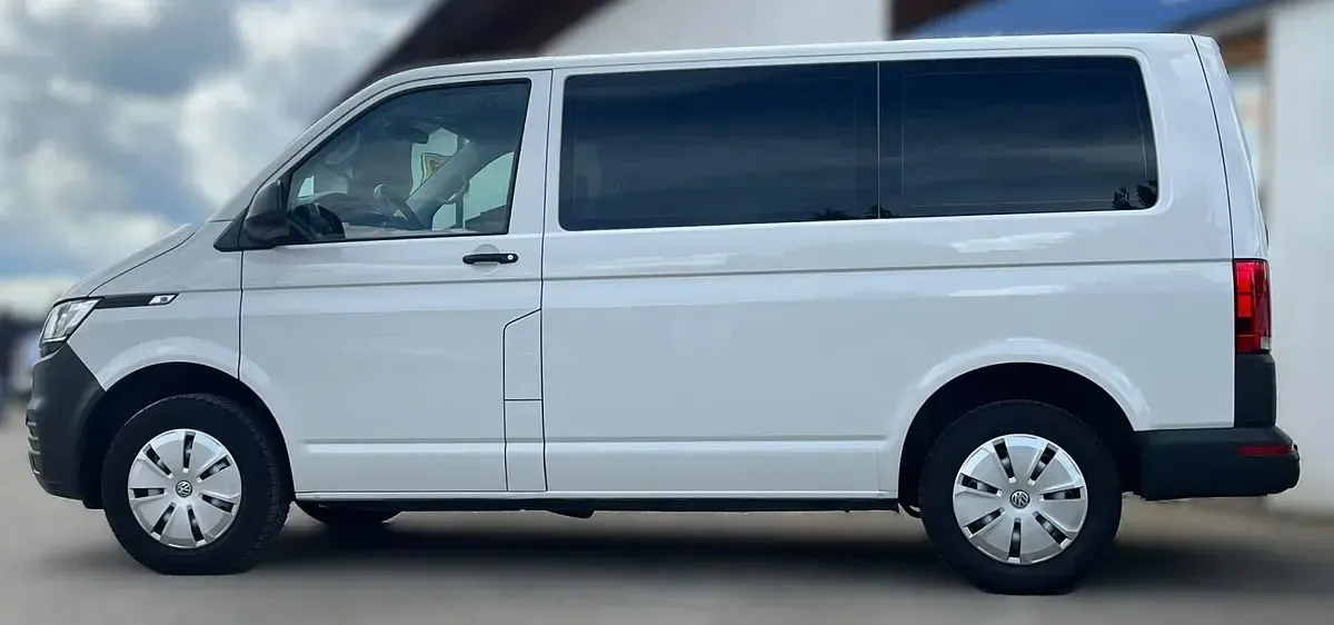 Gebraucht VW T6.1 150 PS (110 kW) 2021 Weiß Van