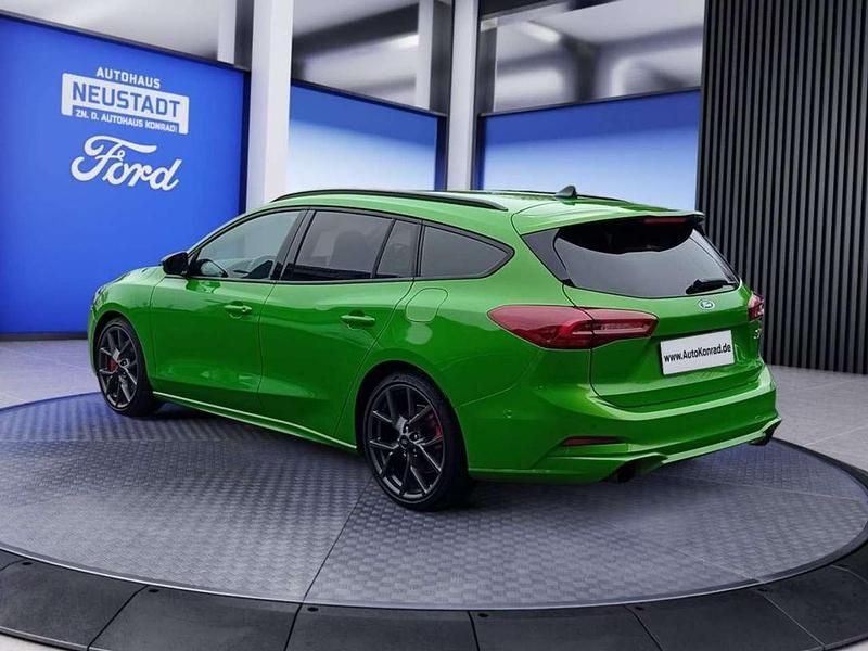 Gebraucht Ford Focus ST 280 PS (205 kW) 2025 Mean green metallic Kombi