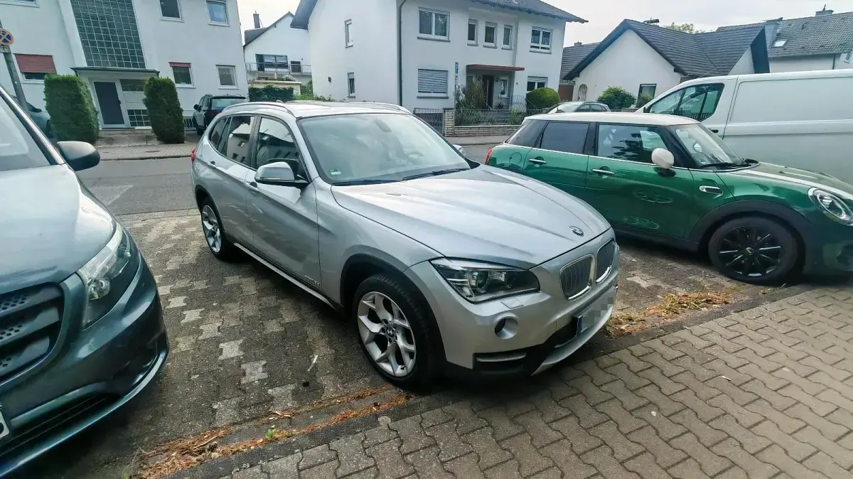 Gebraucht BMW X1 143 PS (105 kW) 2013 Silber SUV