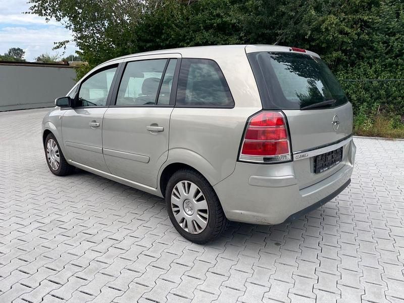 Silber Gebraucht 2007 Opel Zafira Van / Kleinbus | 3.750 € (Fairer Preis) - Bild 1/4