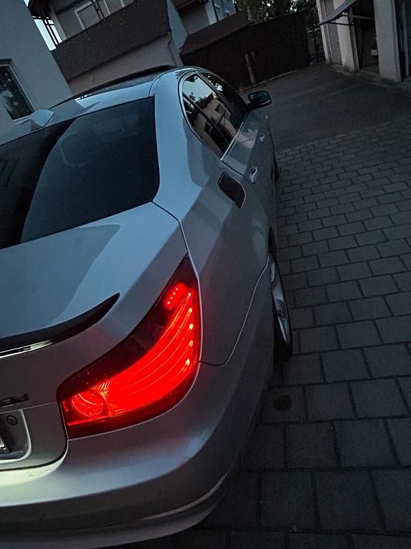 Second-hand BMW 520 177 CP (130 kW) 2008 Argintiu Berlinǎ