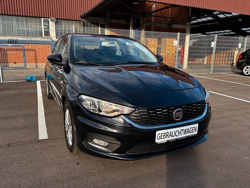 Schwarz Gebraucht 2016 Fiat Tipo Easy Limousine | 8.350 € (Guter Preis) - Bild 1/4