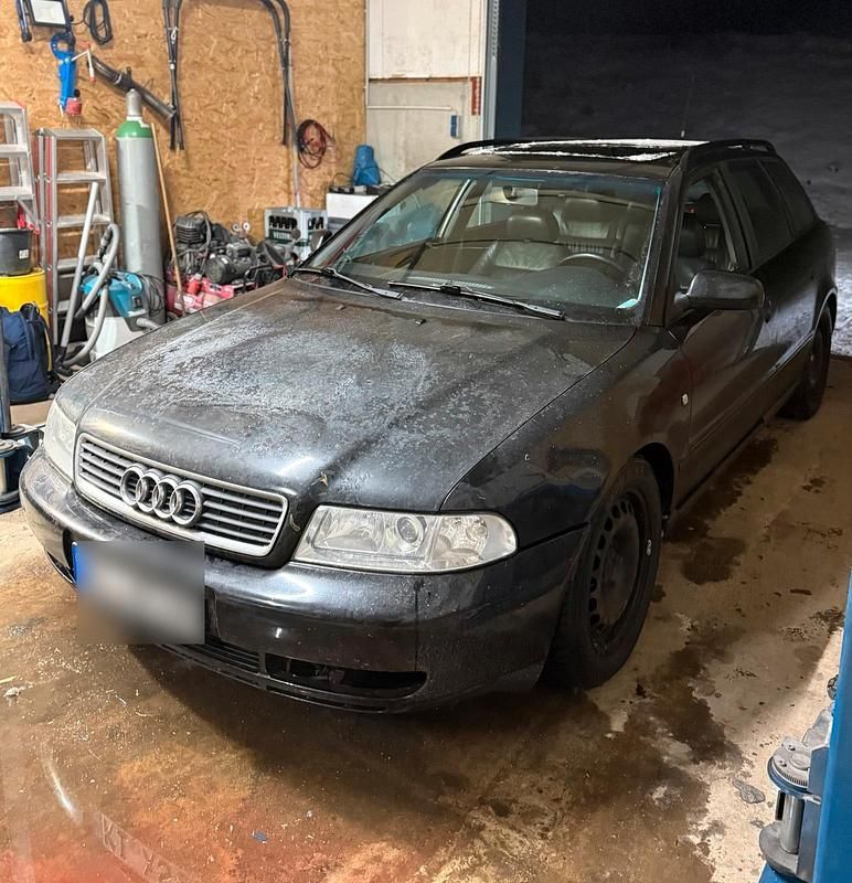 Gebraucht Audi A4 Sport 150 PS (110 kW) 1998 Schwarz Kombi