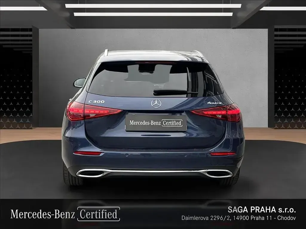 Gebraucht Mercedes C300 258 PS (189 kW) 2023 Blau Kombi
