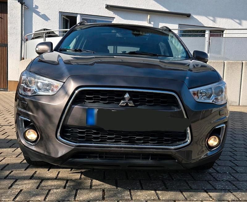 Gebraucht Mitsubishi ASX Invite 150 PS (110 kW) 2013 Braun SUV