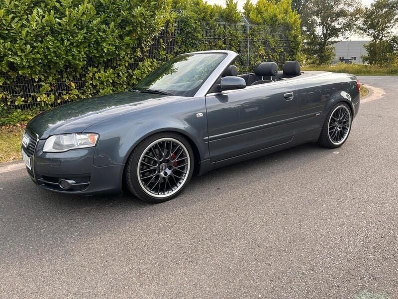 Grau Gebraucht 2006 Audi A4 Cabriolet S-Line Cabrio | 6.990 € - Bild 1/4