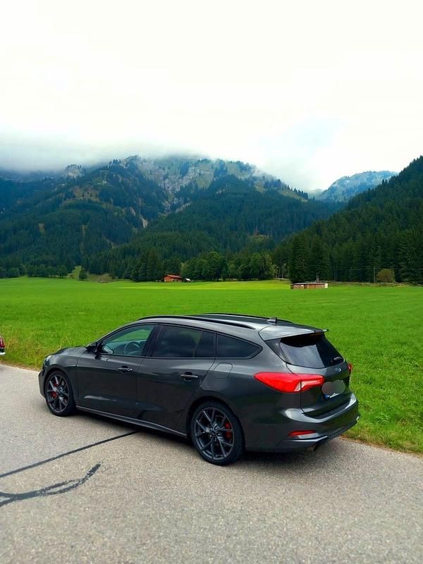 Gebraucht Ford Focus ST 280 PS (205 kW) 2020 Grau Kombi