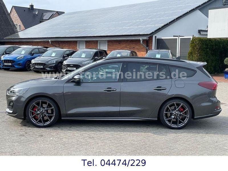 Usata Ford Focus ST 280 CV (205 kW) 2025 Grigio Berlina