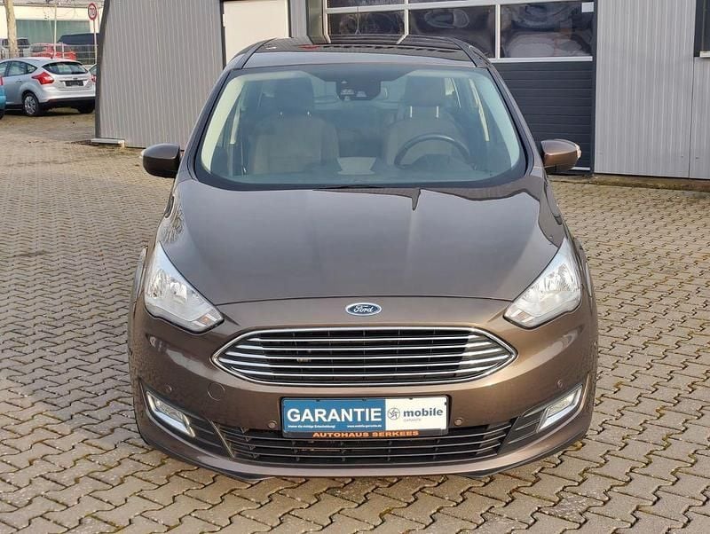 Gebraucht Ford Grand C-Max Titanium 120 PS (88 kW) 2015 Braun Van / Kleinbus