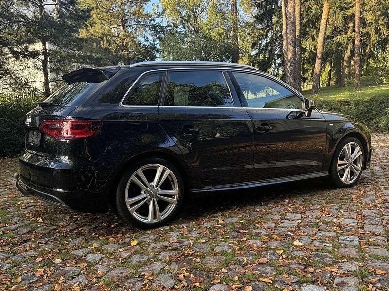 Gebraucht Audi A3 Attraction 122 PS (89 kW) 2014 Schwarz Kombi