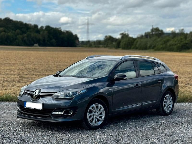 Grau Gebraucht 2016 Renault Mégane GrandTour LIMITED Kombi | 8.990 € (Guter Preis) - Bild 1/4