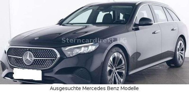 Obsidianschwarzmetallic Gebraucht 2024 Mercedes E220 Avantgarde Kombi | 48.880 € (Guter Preis) - Bild 1/4