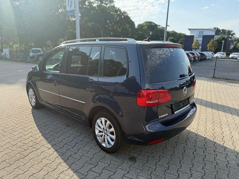 Gebraucht VW Touran Highline 140 PS (102 kW) 2012 Blau Van / Kleinbus