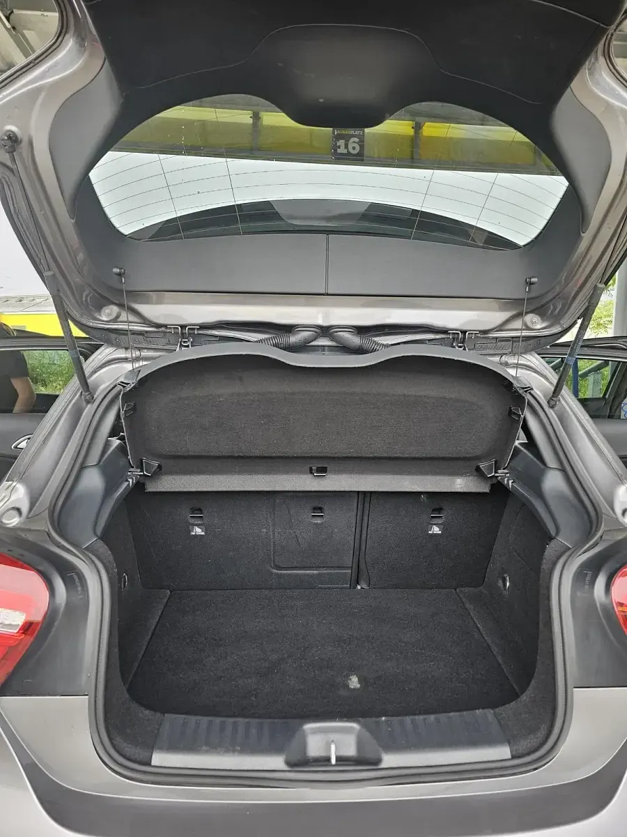 Gebraucht Mercedes A220 177 PS (130 kW) 2016 Grau Limousine