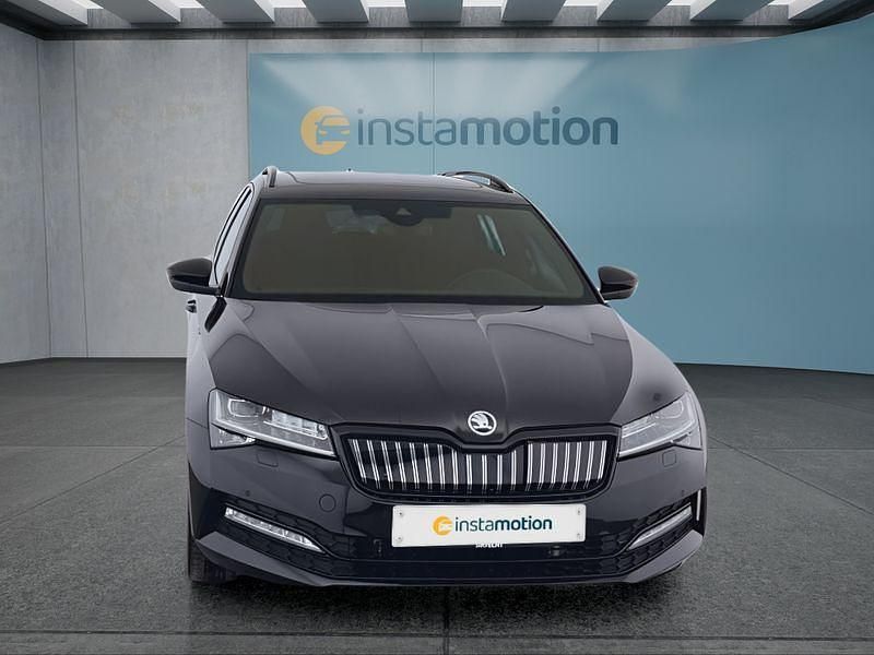 Gebraucht Skoda Superb 218 PS (160 kW) 2021 Schwarz Kombi
