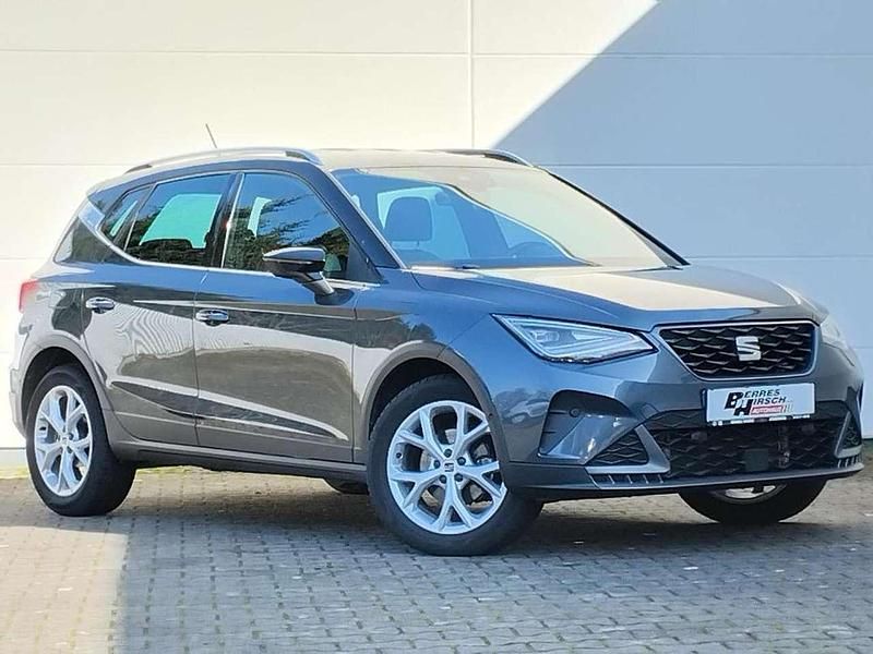 Gebraucht Seat Arona FR 110 PS (80 kW) 2023 Magnetic grau metallic SUV