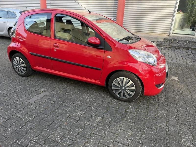 Gebraucht Citroën C1 Style 68 PS (50 kW) 2011 Rot Kleinwagen