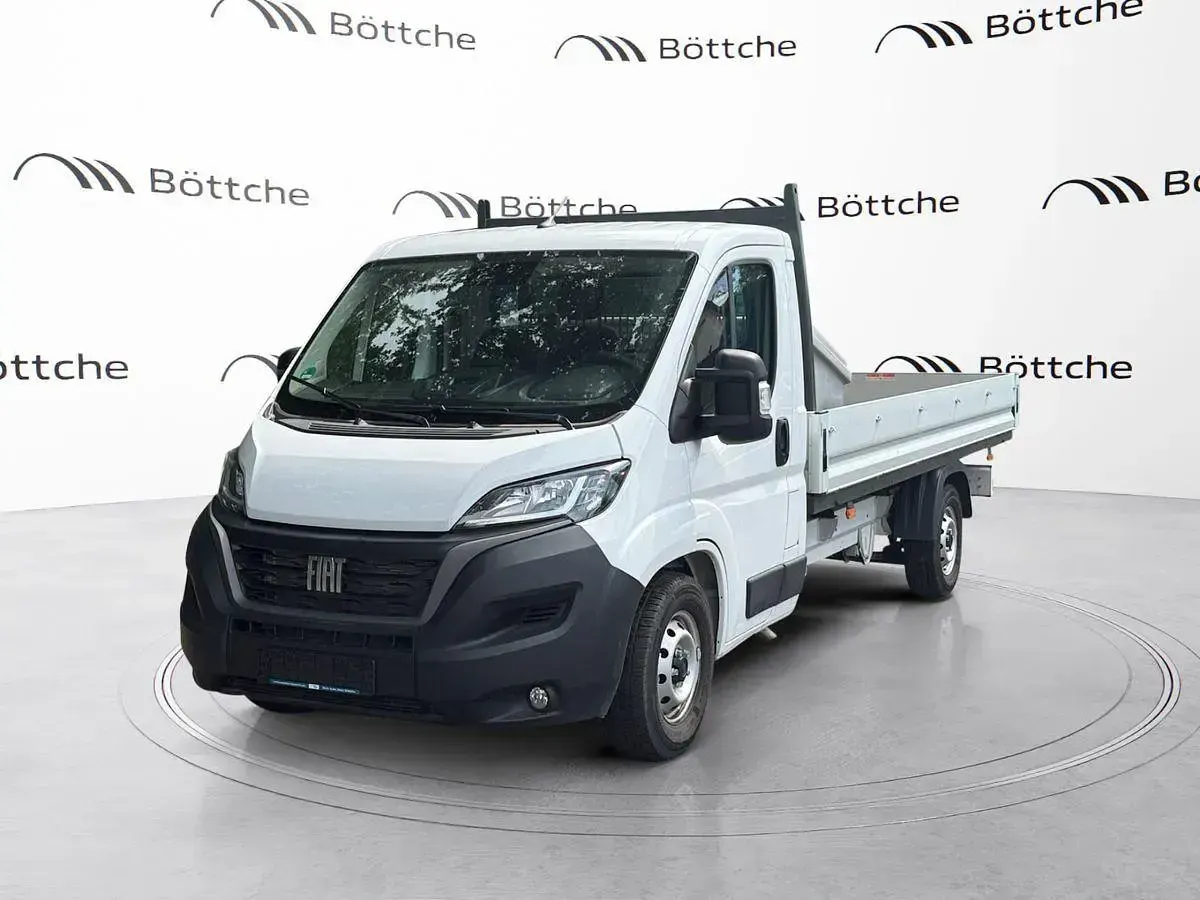 Gebraucht Fiat Ducato 179 PS (131 kW) 2024 Colore esterno (weiss (pastell)) Van