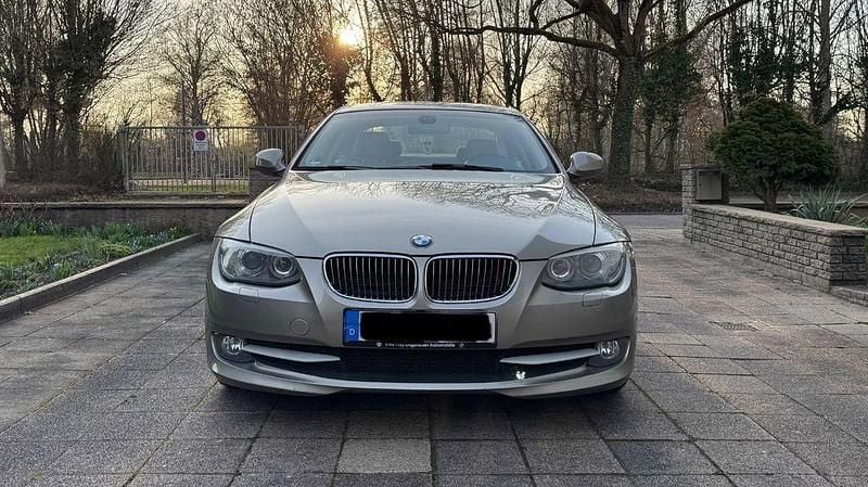 Gebraucht BMW 330 M Sport 245 PS (180 kW) 2011 Coupé