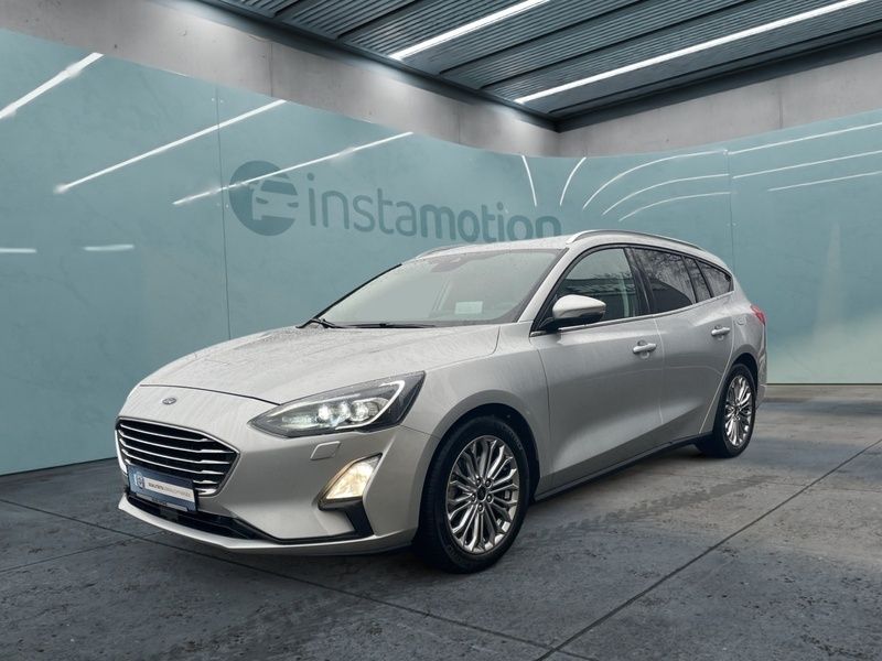 Silber Gebraucht 2019 Ford Focus Titanium Kombi | 19.075 € (Etwas zu teuer) - Bild 1/4