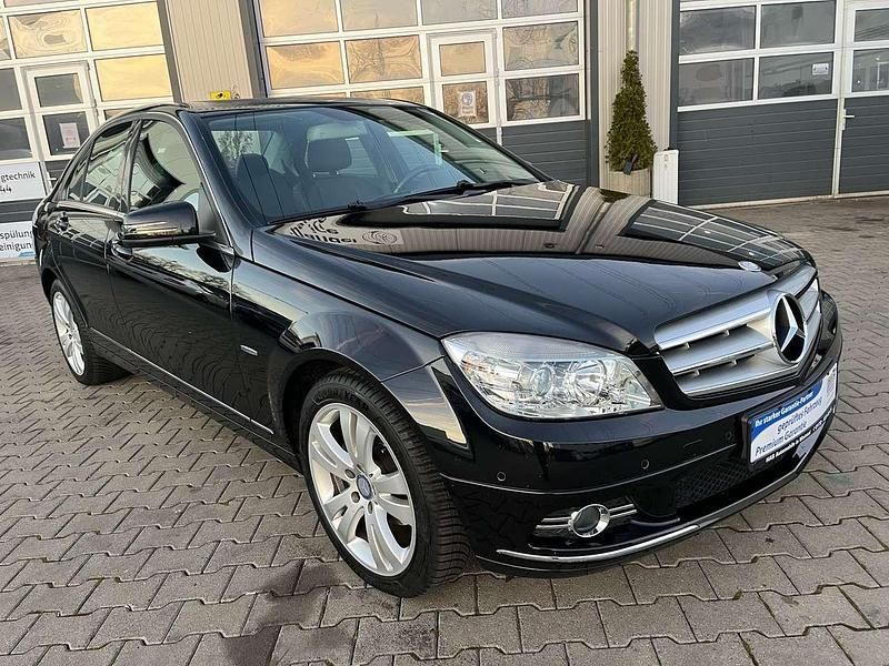 Gebraucht Mercedes C180 156 PS (114 kW) 2009 Obsidianschwarz metalliclack Limousine