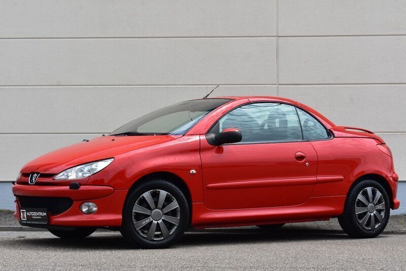 Rot Gebraucht 2005 Peugeot 206 CC Platinum Cabrio | 2.390 € (Fairer Preis) - Bild 1/4