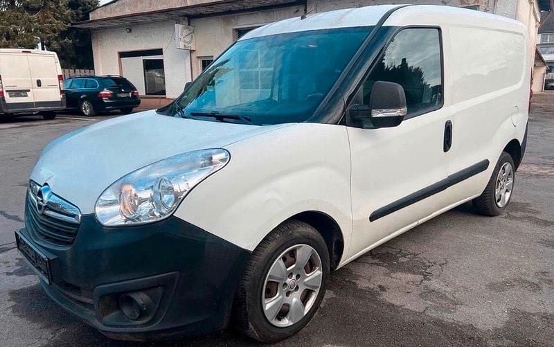 Usata Opel Combo 90 CV (66 kW) 2013 Bianco Monovolume
