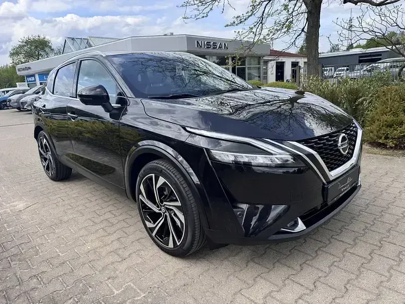 Gebraucht Nissan Qashqai Tekna+ 158 PS (116 kW) 2022 Schwarz SUV