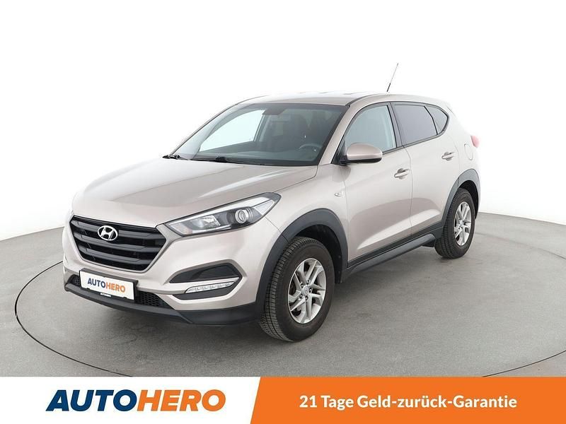 Grau Gebraucht 2016 Hyundai Tucson Classic SUV | 12.410 € (Fairer Preis) - Bild 1/3