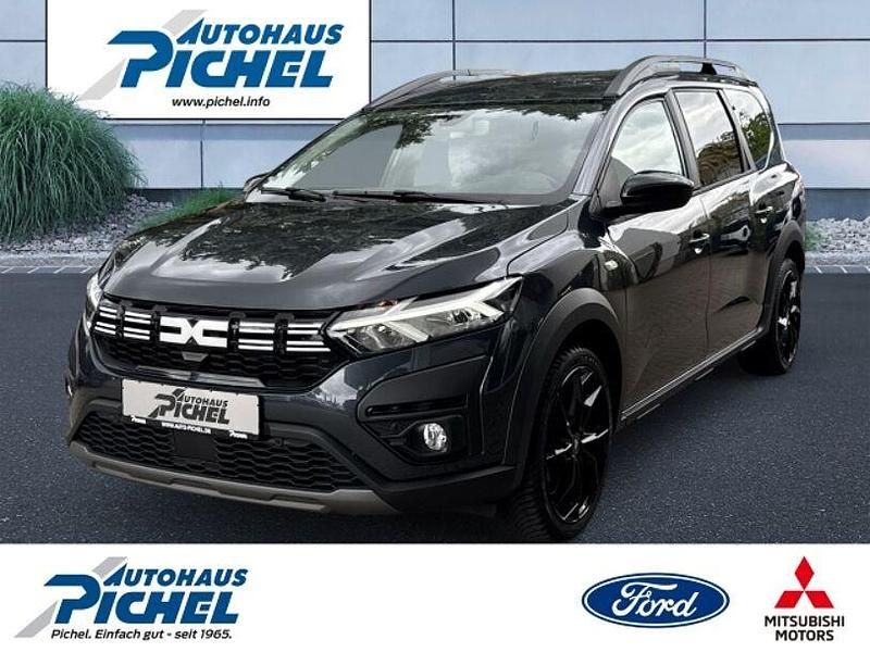 Grau(metallic) Gebraucht 2022 Dacia Jogger Comfort Van / Kleinbus | 19.990 € (Fairer Preis) - Bild 1/4