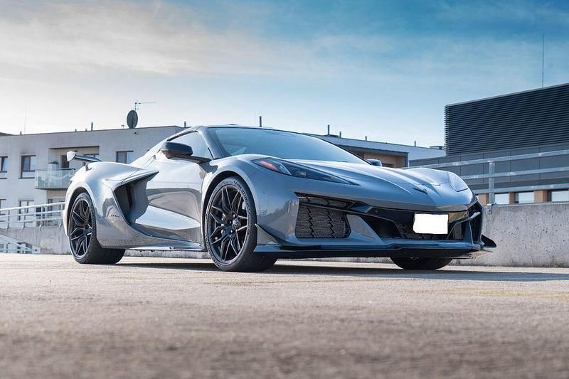 Gebraucht Corvette Z06 670 PS (492 kW) 2024 Grau Cabrio