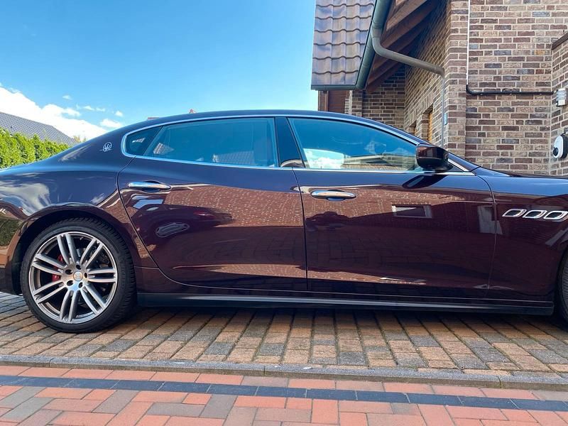 Gebraucht Maserati Quattroporte 430 PS (316 kW) 2017 Rot Limousine