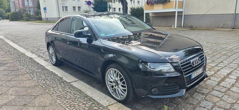 Gebraucht Audi A4 Attraction 160 PS (117 kW) 2008 Schwarz Limousine