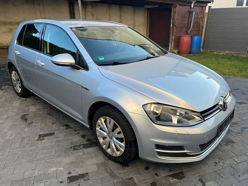 Gebraucht 2015 VW Golf LOUNGE Limousine | 11.900 € (Fairer Preis) - Bild 1/4