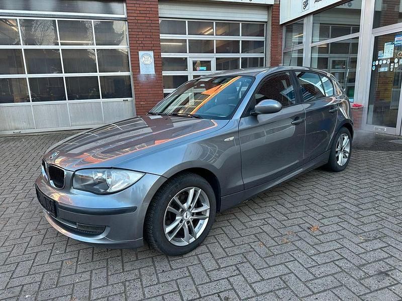 Gebraucht BMW 116 Advantage 122 PS (89 kW) 2009 Grau Kleinwagen