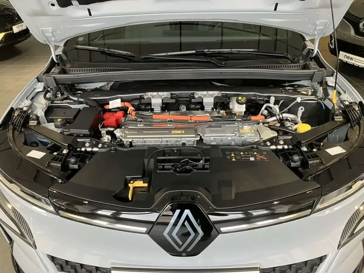 Occasion Renault Megane E-Tech 160 kW (218 ch) 2023 Gris Berline