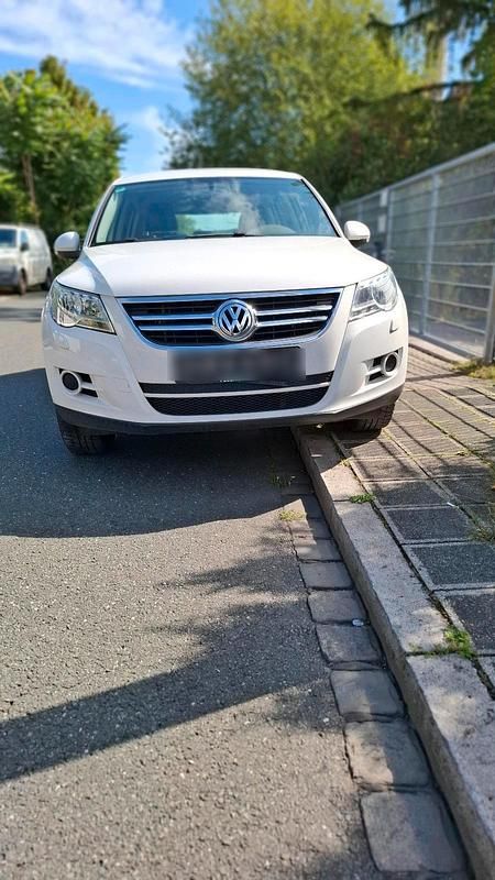 Weiß Gebraucht 2010 VW Tiguan SUV | 4.800 € (Superpreis) - Bild 1/4