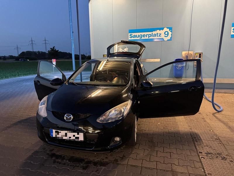 Gebraucht Mazda 2 86 PS (63 kW) 2008 Schwarz Kleinwagen