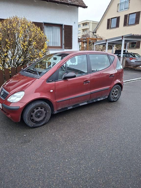 Gebraucht Mercedes A140 Classic 82 PS (60 kW) 2003 Rot Van / Kleinbus