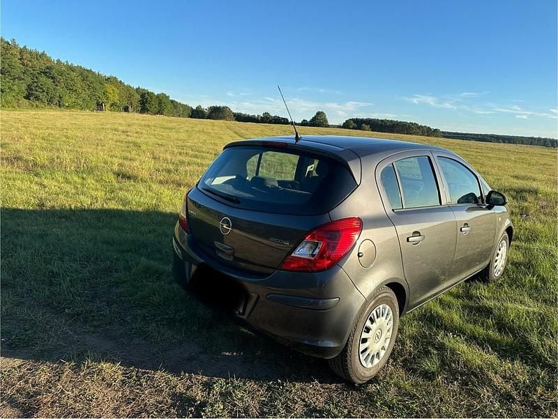 Grau Gebraucht 2010 Opel Corsa Eco Kleinwagen | 2.500 € (Guter Preis) - Bild 1/4