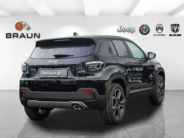 Gebraucht Jeep Avenger Summit 110 PS (80 kW) 2025 Volcano black SUV