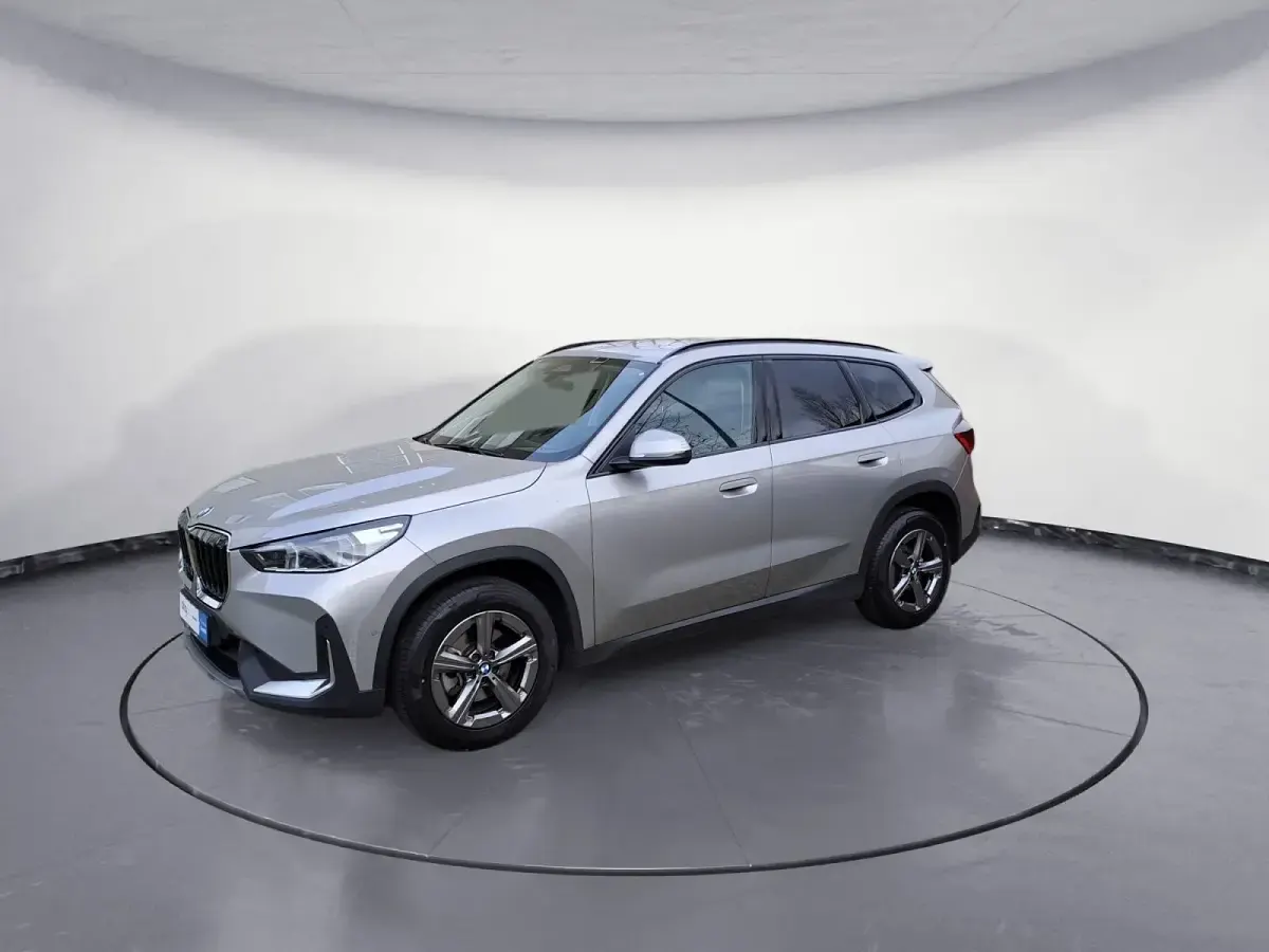 Gebraucht BMW X1 Efficient Dynamics 136 PS (100 kW) 2024 Silber SUV