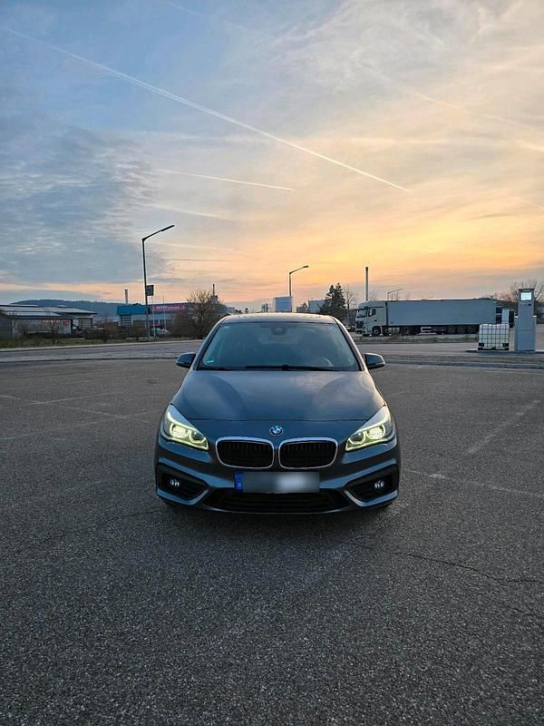 Second-hand BMW 220 190 CP (139 kW) 2016 Argintiu Break