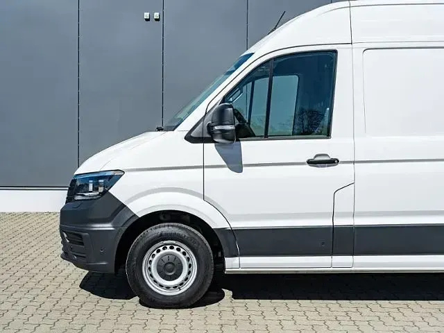 Gebraucht VW Crafter 140 PS (102 kW) 2023 Weiß Van