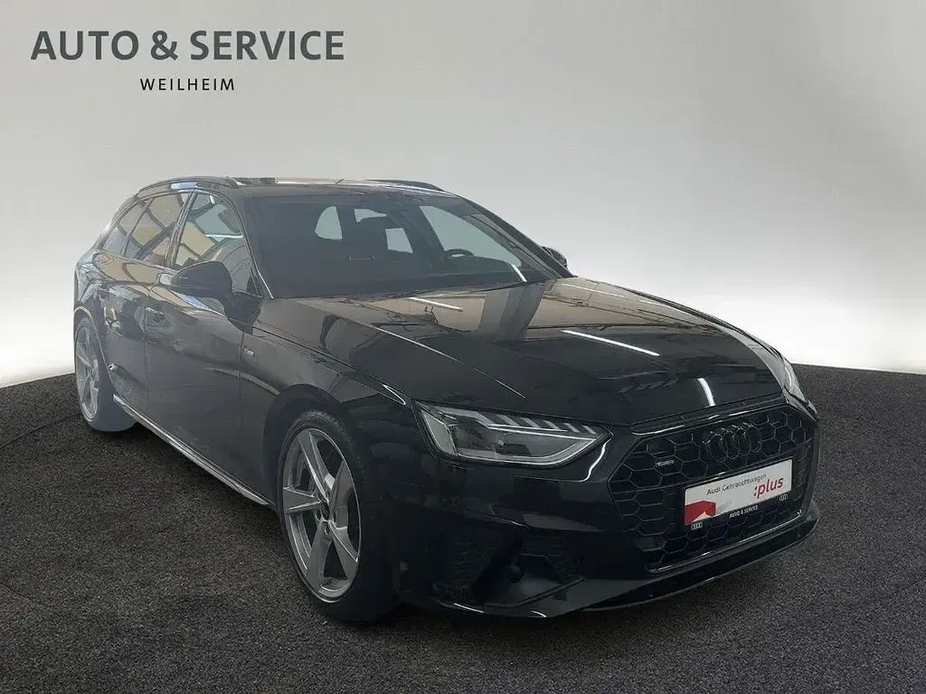 Gebraucht Audi A4 Ambiente 286 PS (210 kW) 2022 Mythosschwarz metallic Kombi