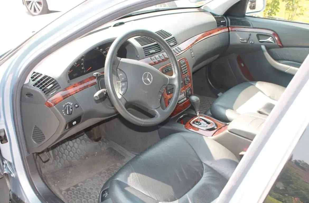 Gebraucht Mercedes S320 224 PS (164 kW) 2001 Silber Limousine