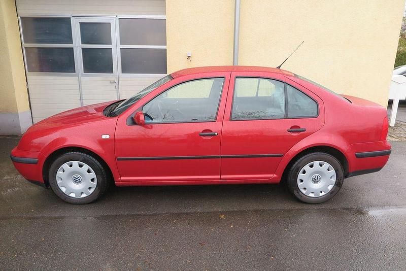 Gebraucht VW Bora 105 PS (77 kW) 2000 Rot Limousine