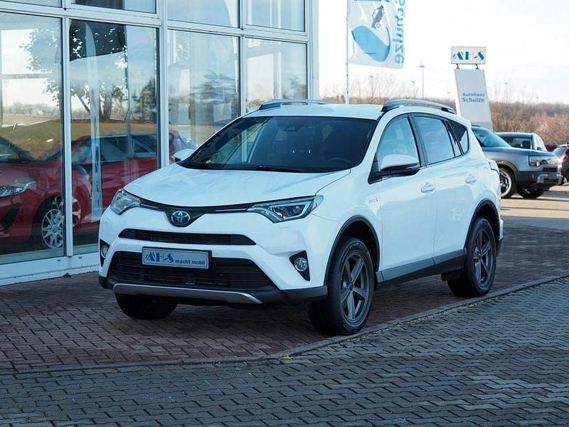 Weiß Gebraucht 2017 Toyota RAV4 Hybrid Edition-S SUV | 21.990 € (Fairer Preis) - Bild 1/4