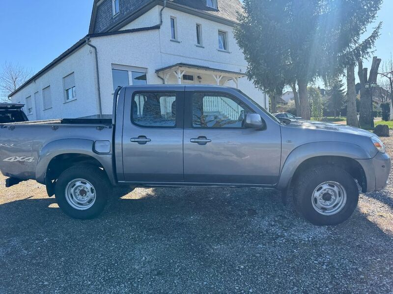 Gebraucht Mazda BT-50 143 PS (105 kW) 2010 Grau Pickup