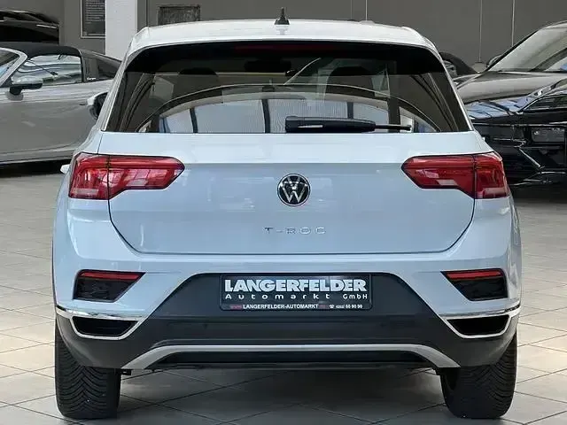 Gebraucht VW T-Roc Active 150 PS (110 kW) 2021 White silver metallic SUV